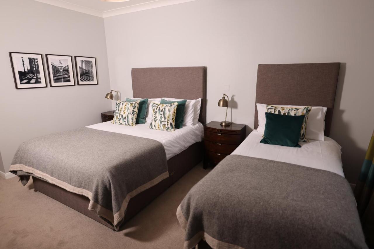 Michelangelos - Rooms, Restaurant & Bar Gateshead Bagian luar foto
