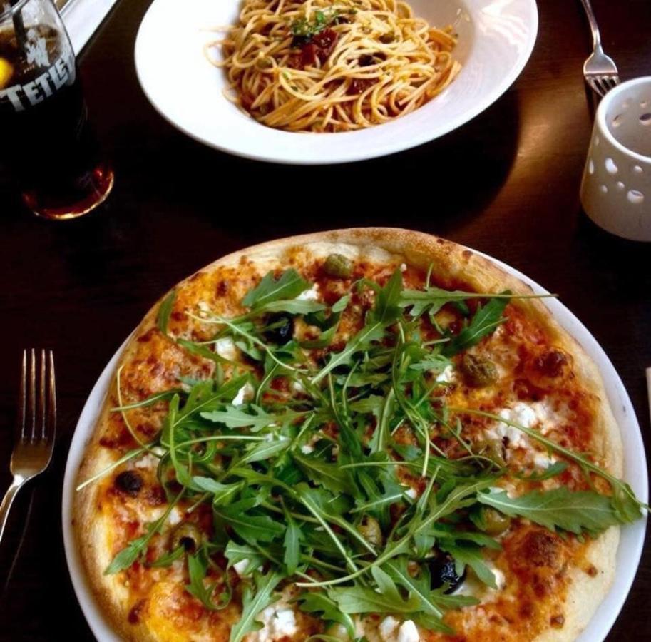 Michelangelos - Rooms, Restaurant & Bar Gateshead Bagian luar foto
